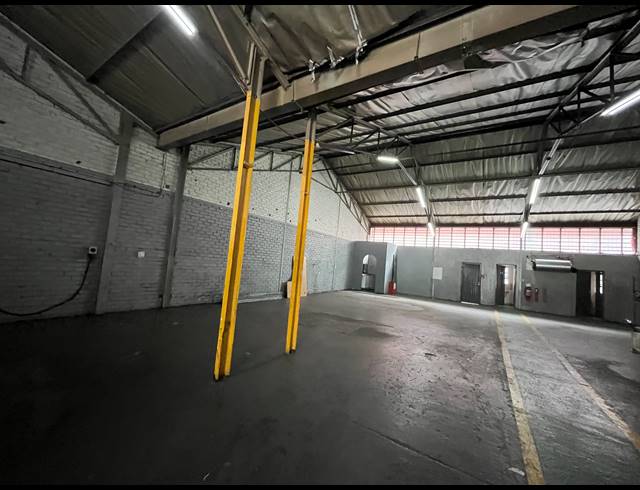 301M² WAREHOUSE FOR SALE IN ISANDO